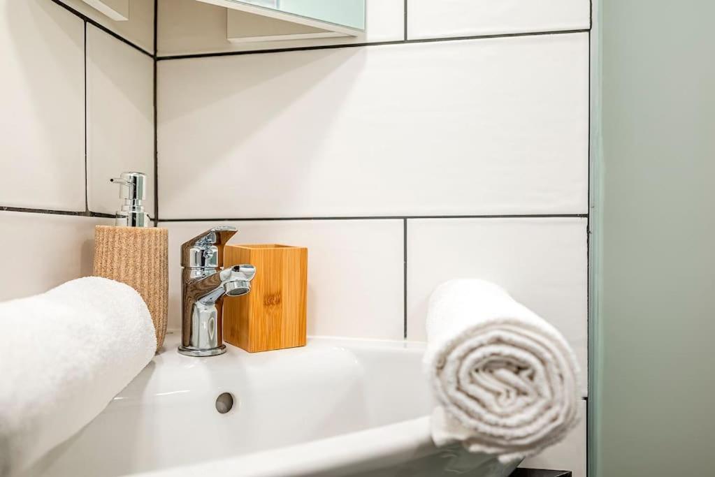 Brendon Design Home Budapest Bagian luar foto